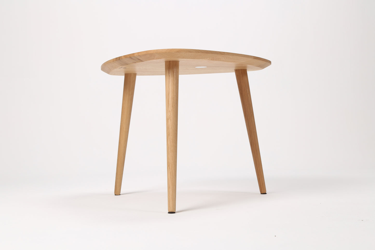 Primera Kolmio table Size S - Oak