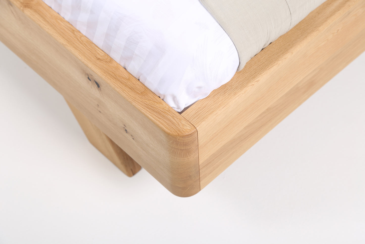 Moku Luca bed - 1890x2090x1005 - Dark Oak